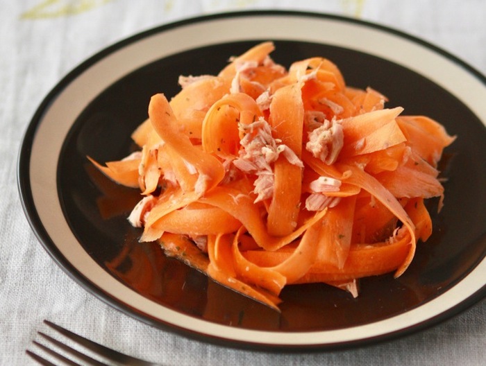 ひらひら人参のツナサラダ
