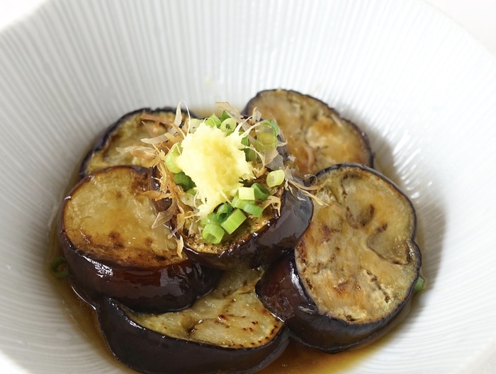 フライパンで簡単 ゴマ油で焼きナス