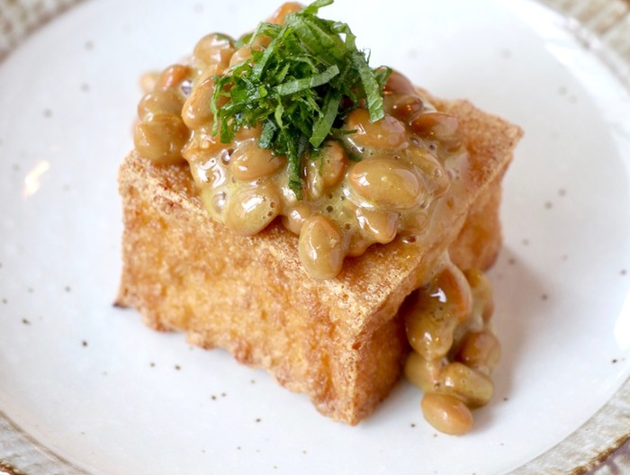 超簡単おつまみ カリカリ厚揚げの納豆のせ