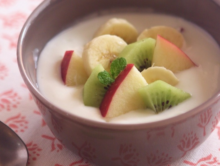 りんご入りフルーツヨーグルト
