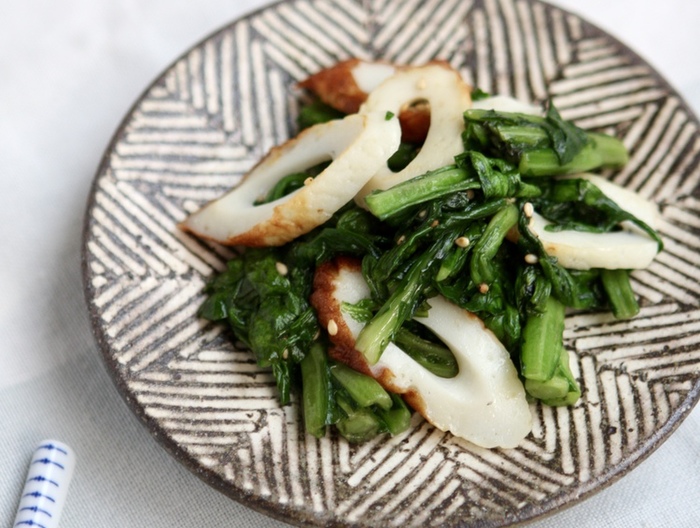 春菊とちくわのバター醤油炒め