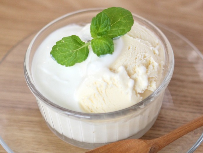 ヨーグルトがけバニラアイス