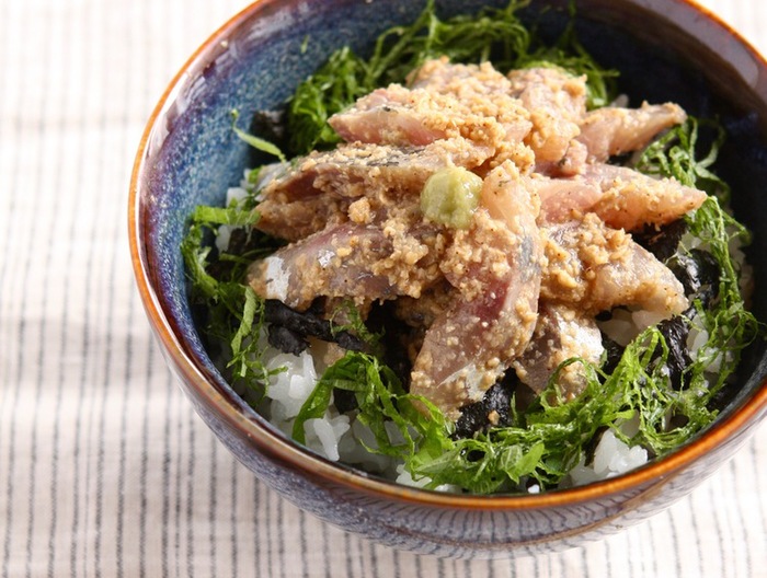 塩分控えめ あじのごまだれ漬け丼