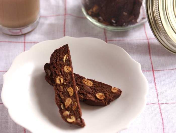 煎り大豆入りココアビスコッティ