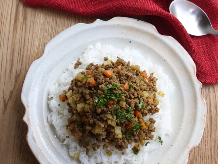 スパイス香る ドライカレー