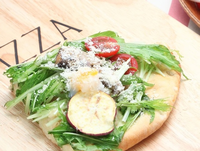 あまいもチップス・もち麦入りピザ