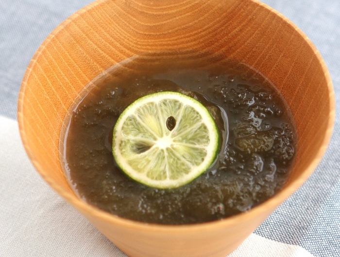 とろろ昆布で即席すまし汁