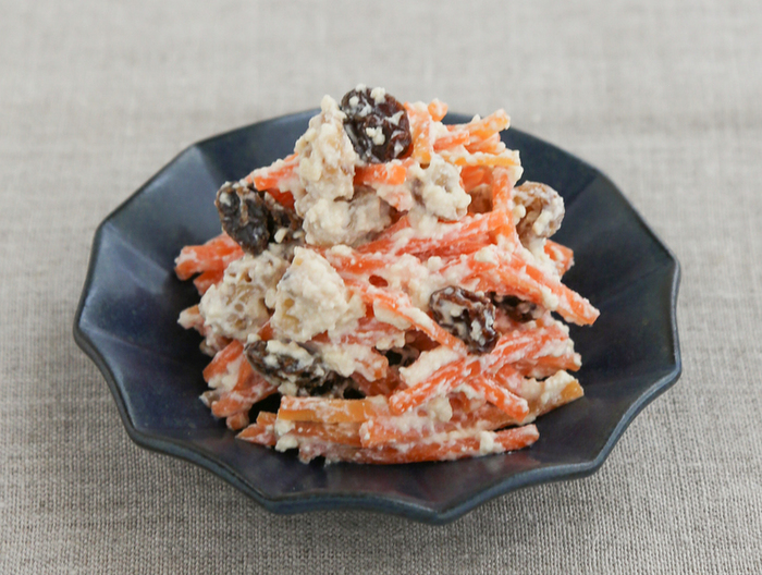 にんじんとくるみの洋風白あえ