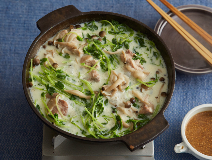 ごまぽんだれでいただく 豆乳鍋