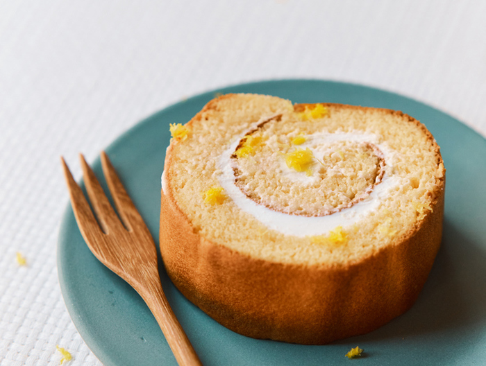 ヨーグルトロールケーキ