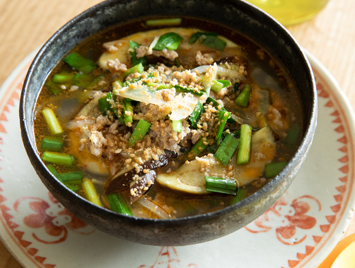 なすとにらの坦々スープ