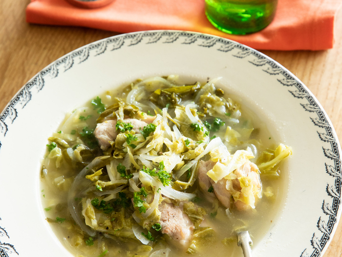 鶏もも肉とキャベツのサワースープ