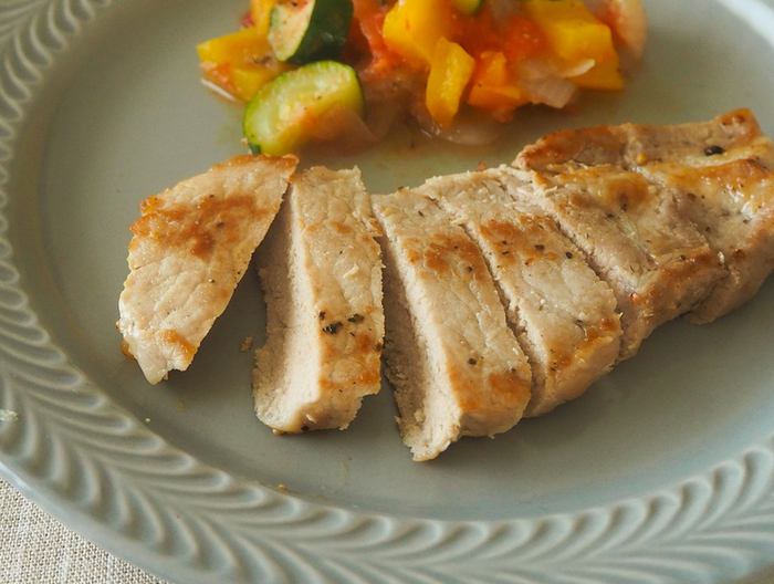 ポークソテー　レンジラタトゥイユ添え