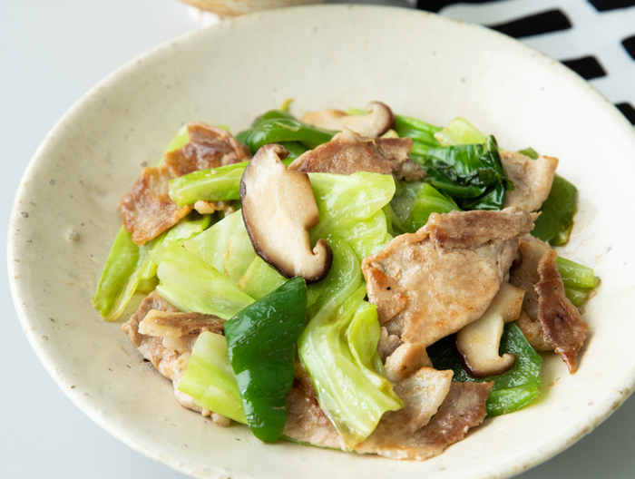 豚肉とキャベツの塩炒め