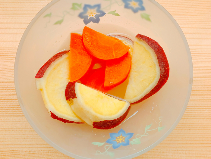 さつまいもとにんじんのみりんレモン煮