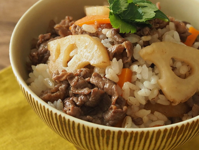 牛肉とれんこんの混ぜご飯