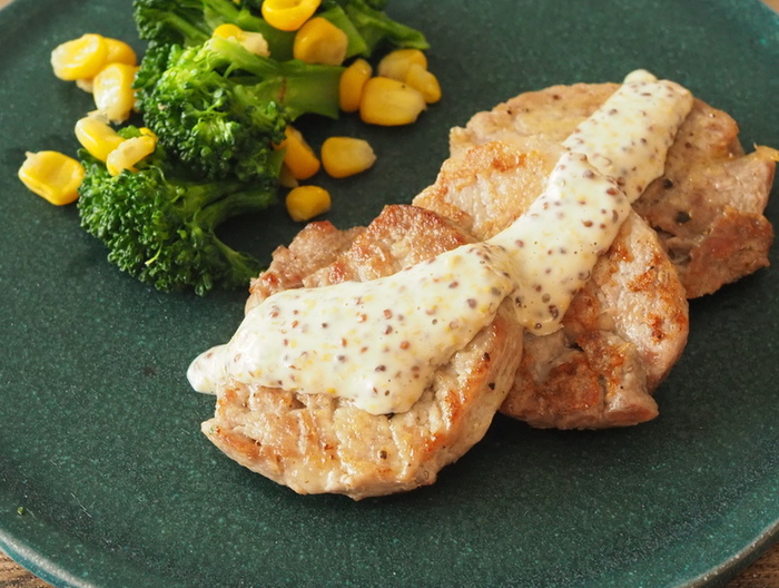 豚ヒレ肉のソテー 粒マスタードソース