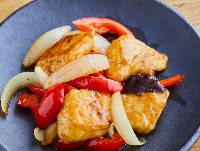 かじきとパプリカの甘酢炒め