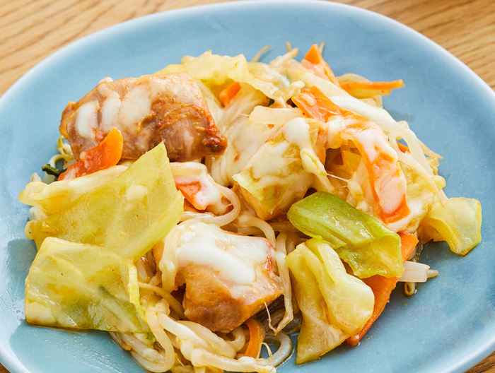 カット野菜で チーズタッカルビ