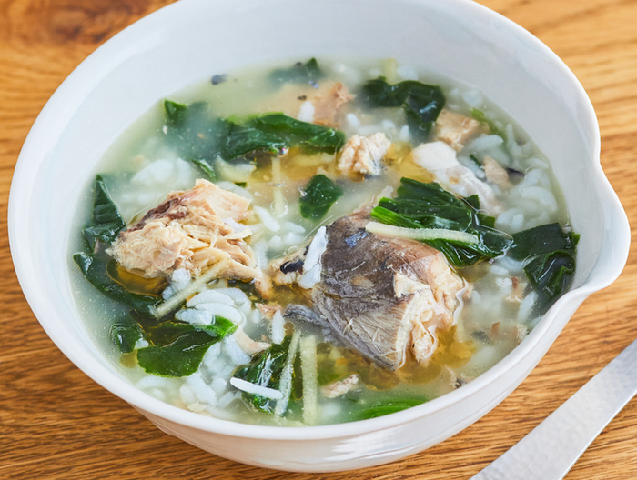 さば缶とほうれん草の中華風雑炊