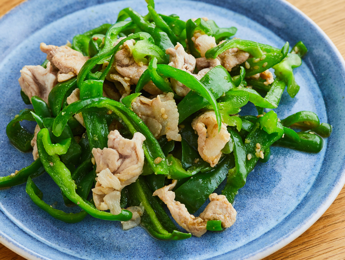 たっぷりピーマンの豚こま炒め