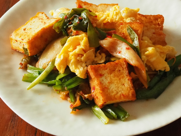 厚揚げと卵のキムチ炒め