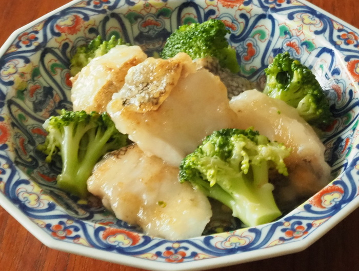 たらとブロッコリーのレモン塩炒め