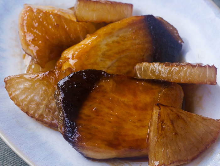 たんぱく質を控えた ぶりと大根の照り焼き