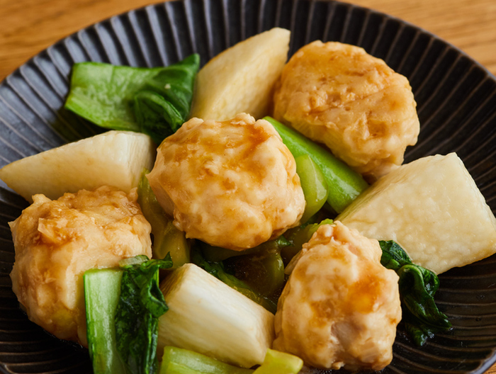 鶏団子と長いものオイスターソース蒸し
