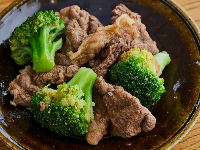たんぱく質を抑えた 牛肉とブロッコリーのオイスターソース炒め