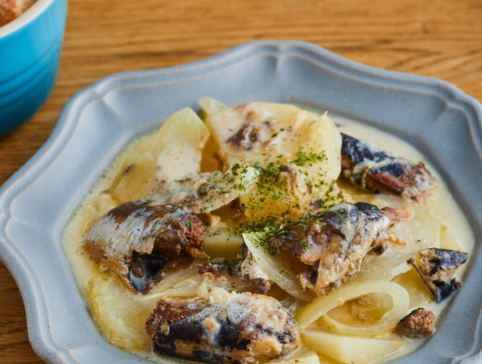 電子レンジで いわし缶とじゃがいものミルク煮