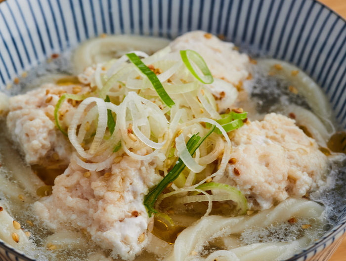 レンジで即席 鶏団子のねぎ塩うどん