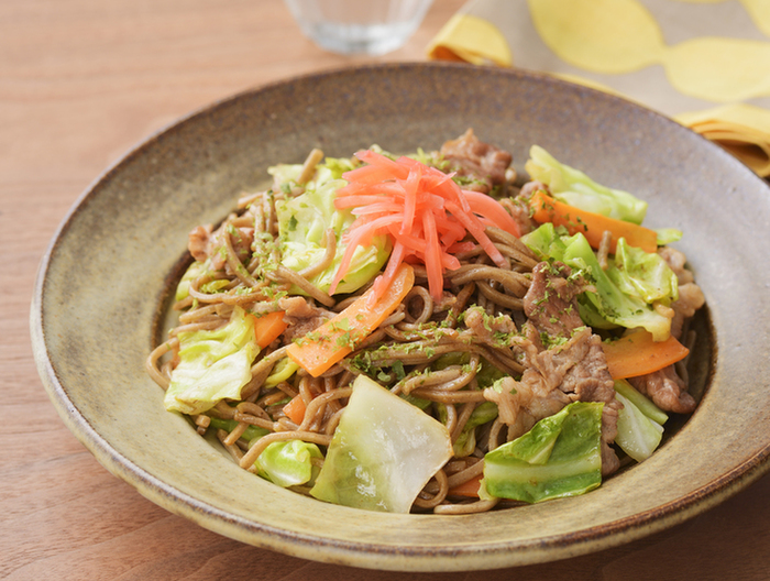 日本そばで 屋台風焼きそば