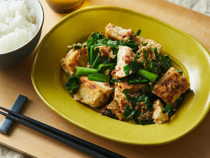 にらと豆腐のおかか炒め