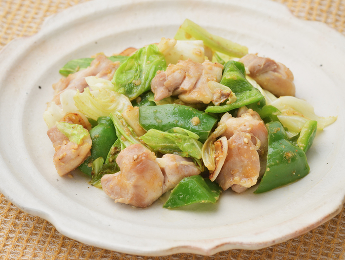 鶏肉とキャベツのごまみそ炒め