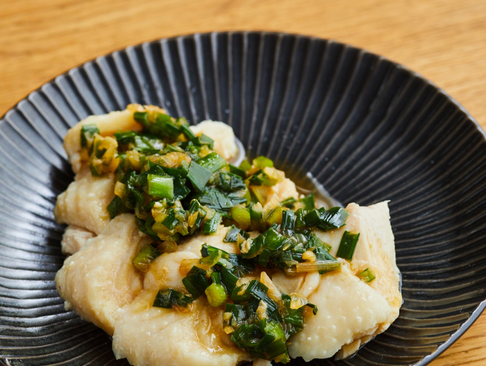 蒸し鶏のにらだれ