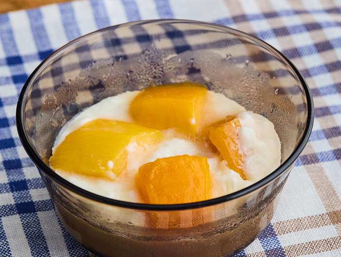 フローズンマンゴーヨーグルト