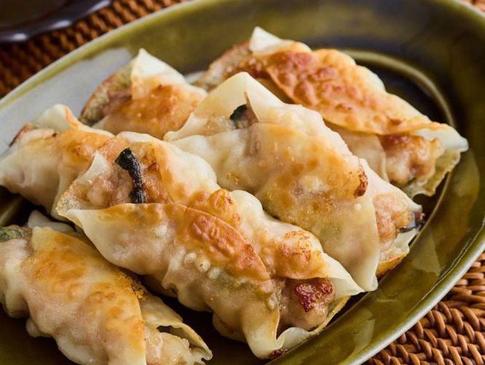 青じそでさっぱり 豚バラ棒餃子