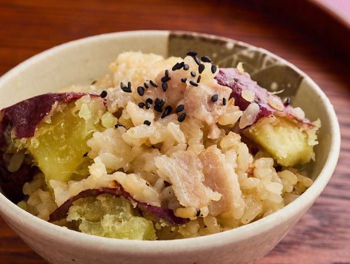 切り餅で 豚肉とさつまいものおこわ風