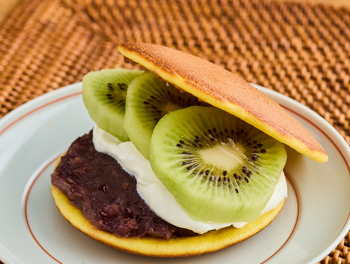 市販のどら焼きで フルーツ生どら