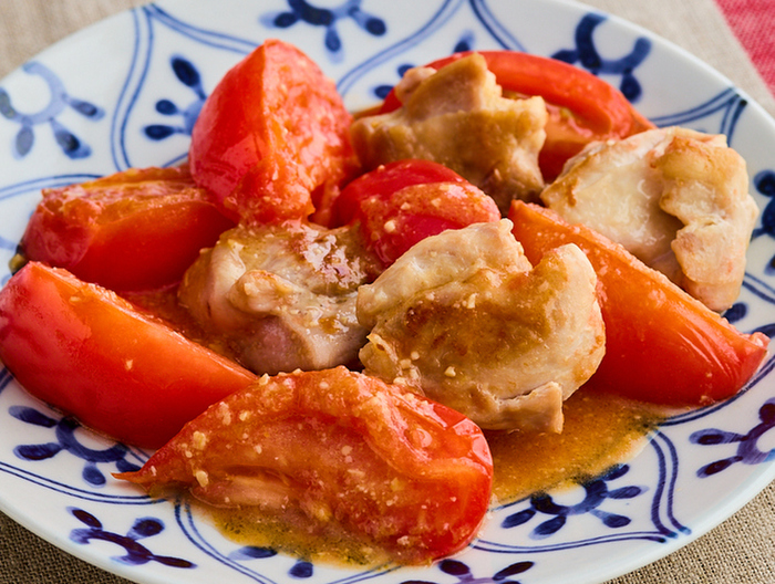 鶏肉とトマトのみそ炒め