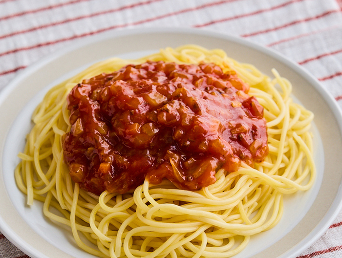 市販のソースで ミートソースパゲッティ