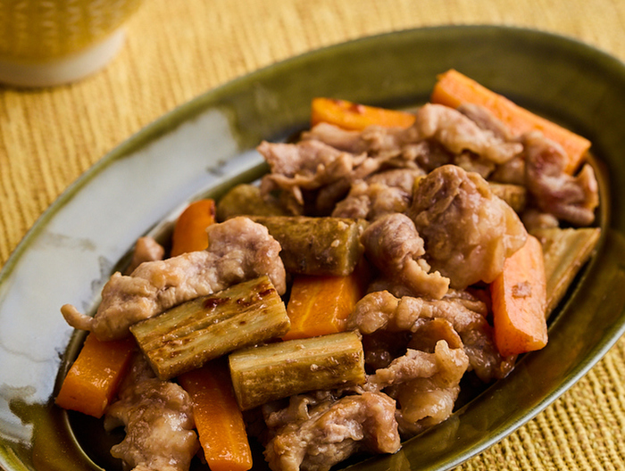 豚肉と根菜の甘酢炒め