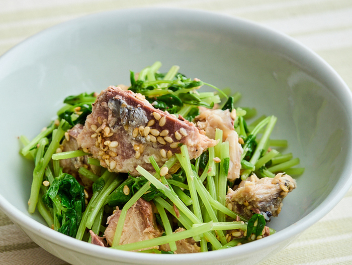 さば缶と豆苗の中華サラダ