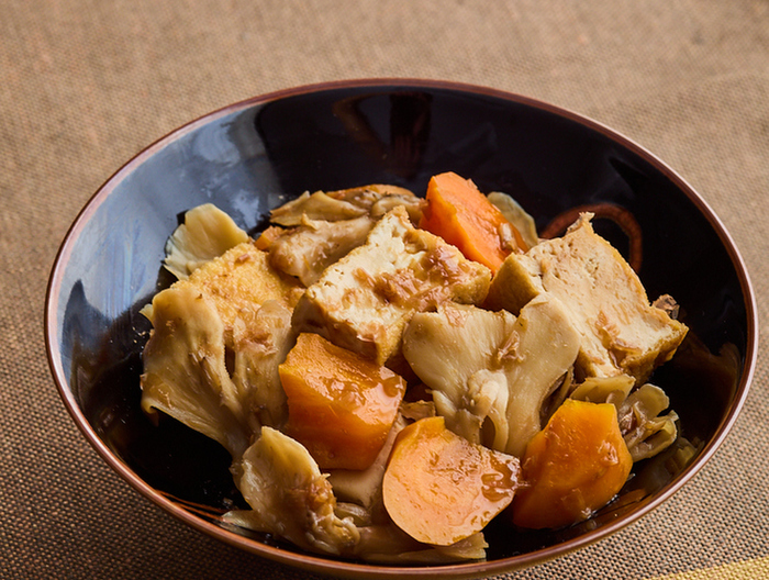 厚揚げとにんじんの甘辛煮