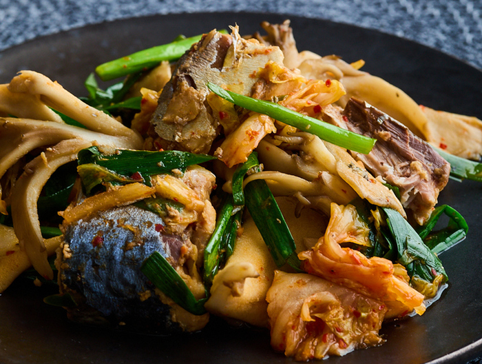 さば缶のキムチ炒め