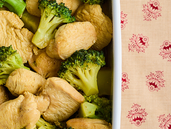 作り置きに 鶏肉とブロッコリーの和風カレー煮