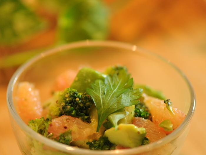 アボカドとブロッコリーのデリ風サラダ