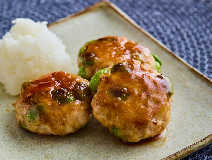 枝豆入り鶏つくね焼き