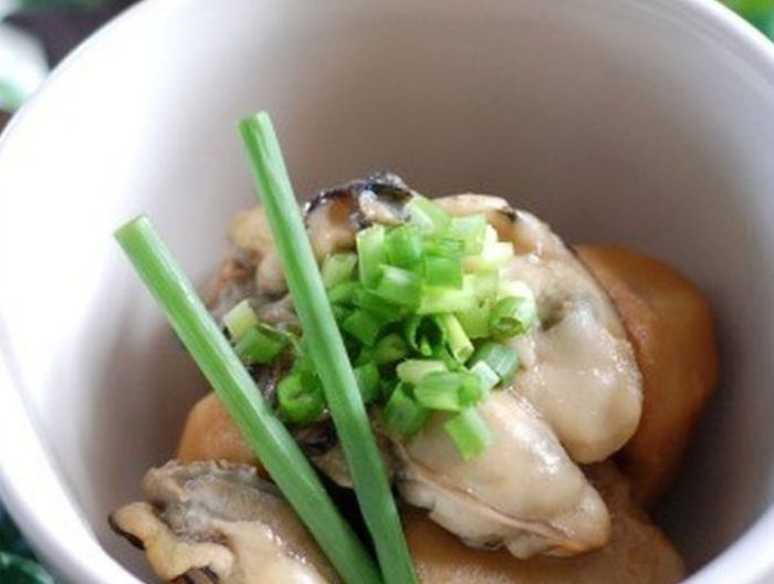 牡蠣と里芋の煮物